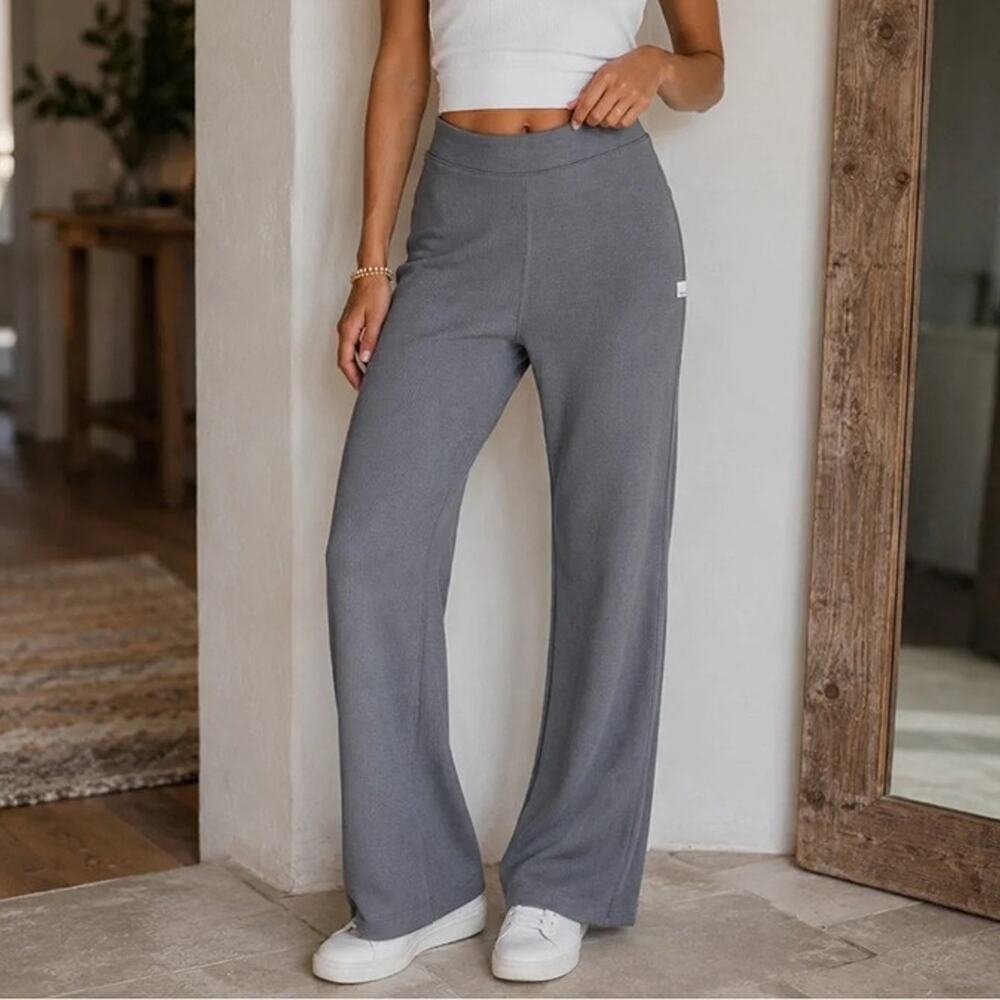 Vuori Shale Gray Bayview Thermal Waffle Knit High Rise Wide Leg Pants Size M